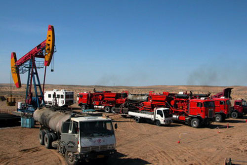 新疆油田壓裂施工現場