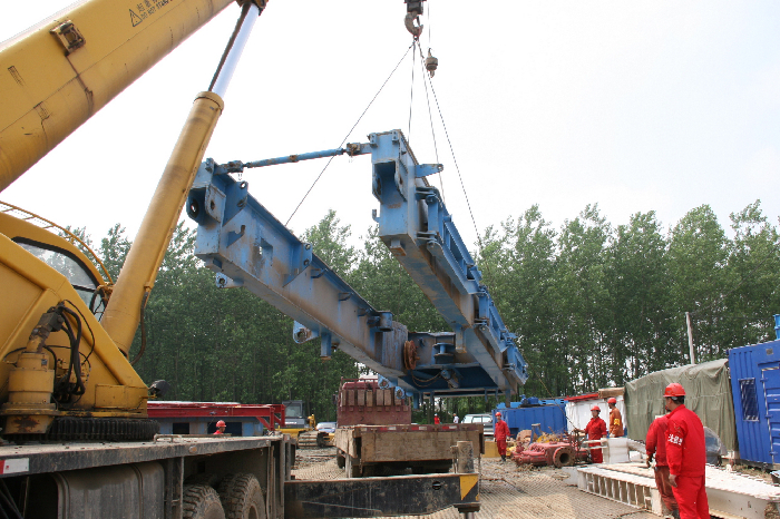 �(y��)�r��